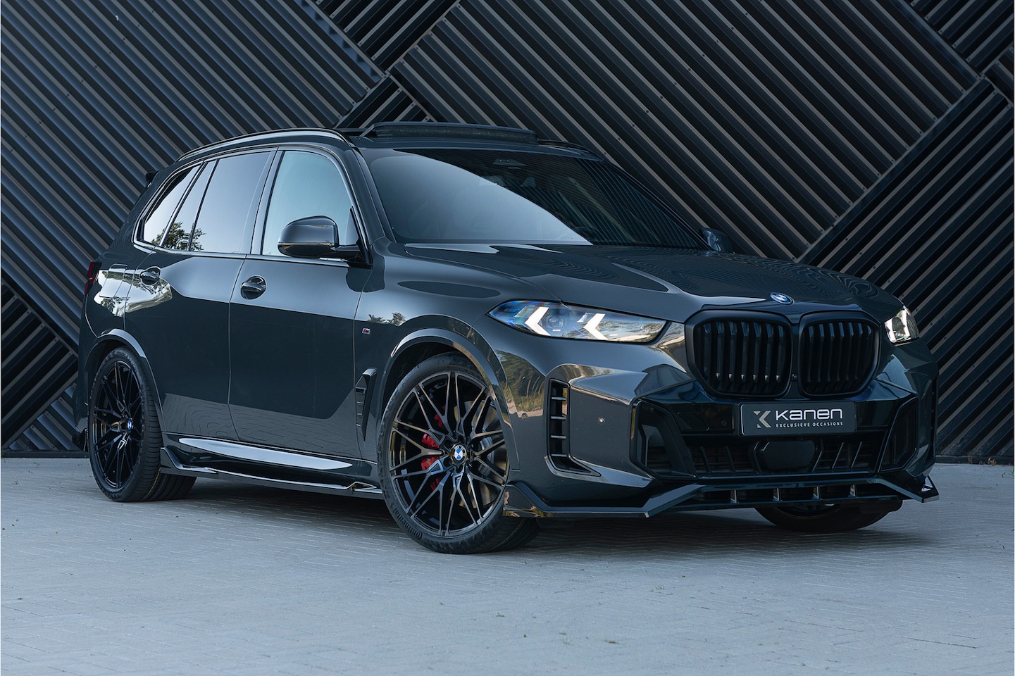 BMW X5 - xDrive50e LCI M-Sport Pro ACC Pano M Seats Stoelvent. Skylounge Head Up Carbon 360 HarmanK - AutoWereld.nl