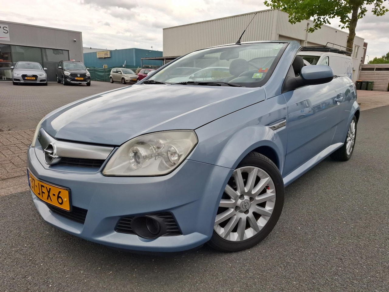 Opel Tigra TwinTop - 1.4-16V Enjoy AIRCO/CRUISE/HALF LEDER! - AutoWereld.nl