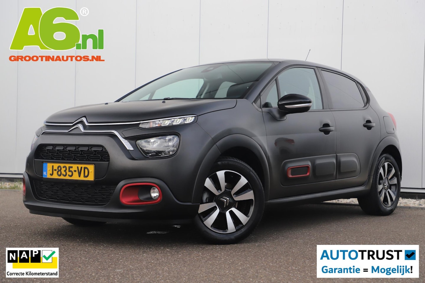 Citroën C3 - 1.2 PureTech C-Series Two Tone Navigatie Carplay Android Clima Cruise Parkeersensor - AutoWereld.nl