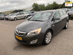 Opel Astra Sports Tourer - 1.6 Turbo Cosmo