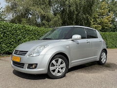 Suzuki Swift - 1.3 Limited | Airco | Velours | 15" Velgen | Trekhaak | Nieuwe APK |
