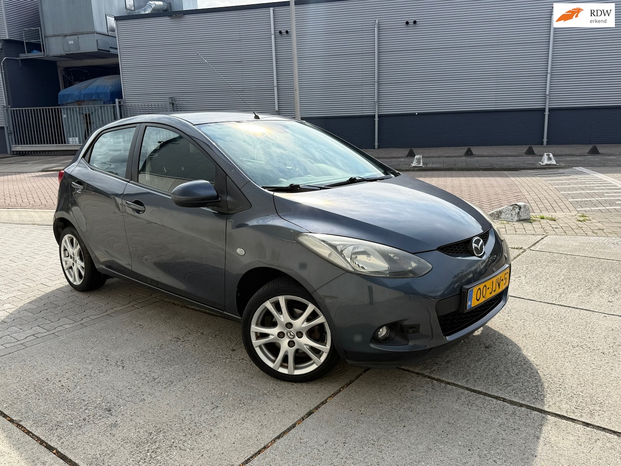 Mazda 2 - 1.5 GT-L Stoelverwarming Airco ramen voor en achter elektrische - AutoWereld.nl