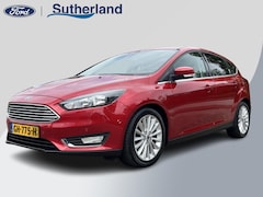 Ford Focus - 1.5 Ecoboost Titanium 150pk Automaat | Trekhaak | Navigatie | Voorruit verwarming | 17 inc