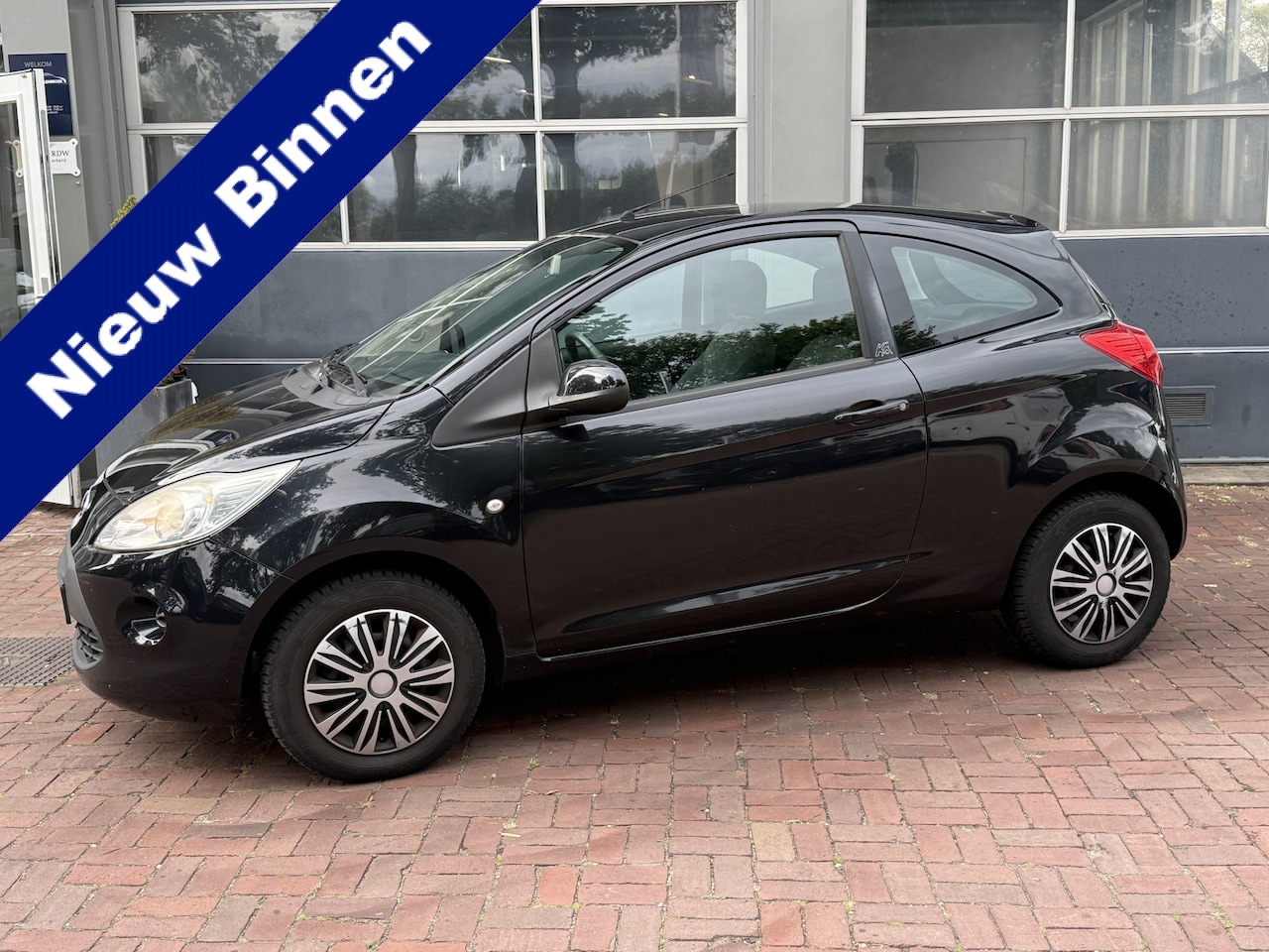 Ford Ka - 1.2 Trend Bj 2009 Km 97.000 nap 2e eigen Leuk beginners auto !! - AutoWereld.nl