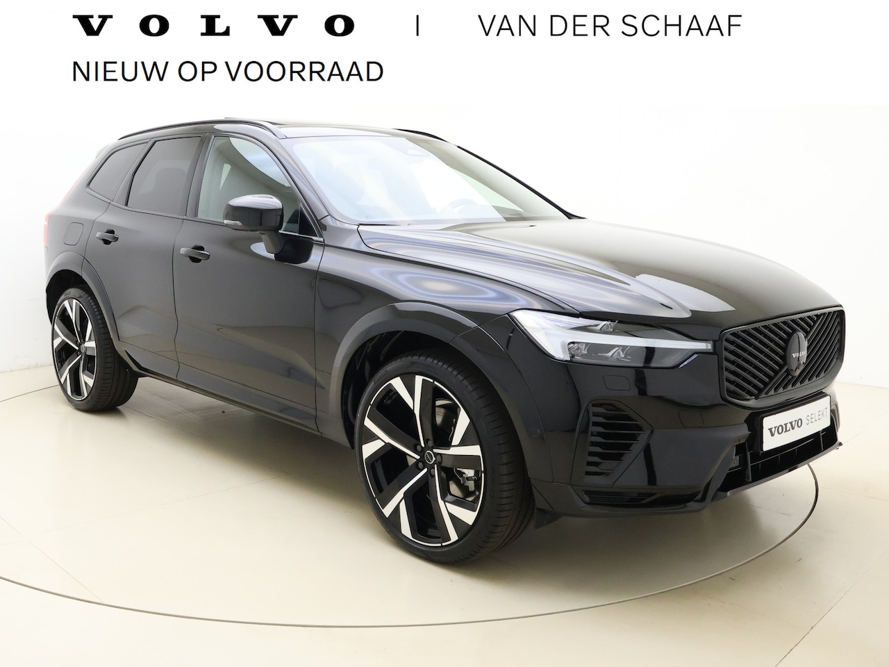 Volvo XC60 - T8 455pk AWD Ultra Black Edition Luchtvering / Bowers en Wilkins audio / 22'' velgen / Gel - AutoWereld.nl