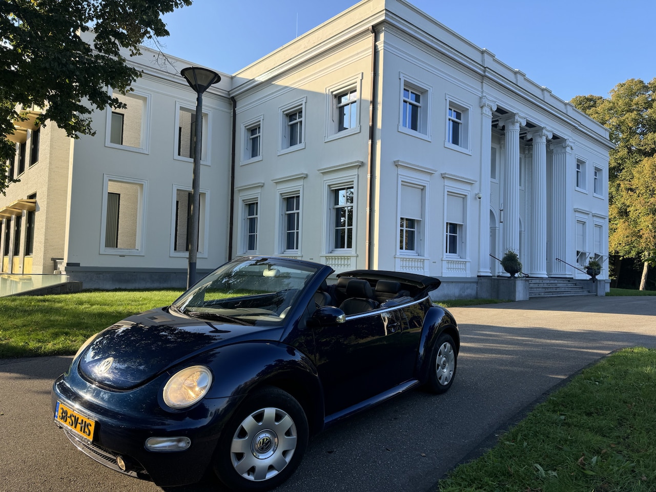 Volkswagen New Beetle Cabriolet - LEDER 1.6 DEALER ONDERHOUDEN - AutoWereld.nl
