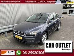 Ford Focus - 1.8-16V Ambiente Flexifuel A/C, CC, Navi, Stoelvw, Voorruitvw, LM, Trekh, nw. APK – Inruil