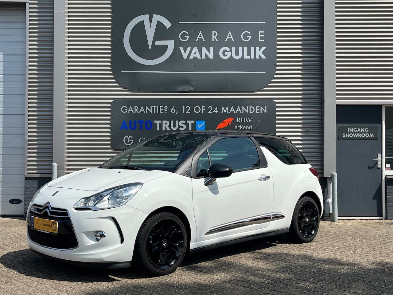DS 3 - 1.2 110PK PureTech So Chic Clima,Cruise,Bluetooth,Isofix,GetintGlas,LichtmetalenVelgen,Arm - AutoWereld.nl