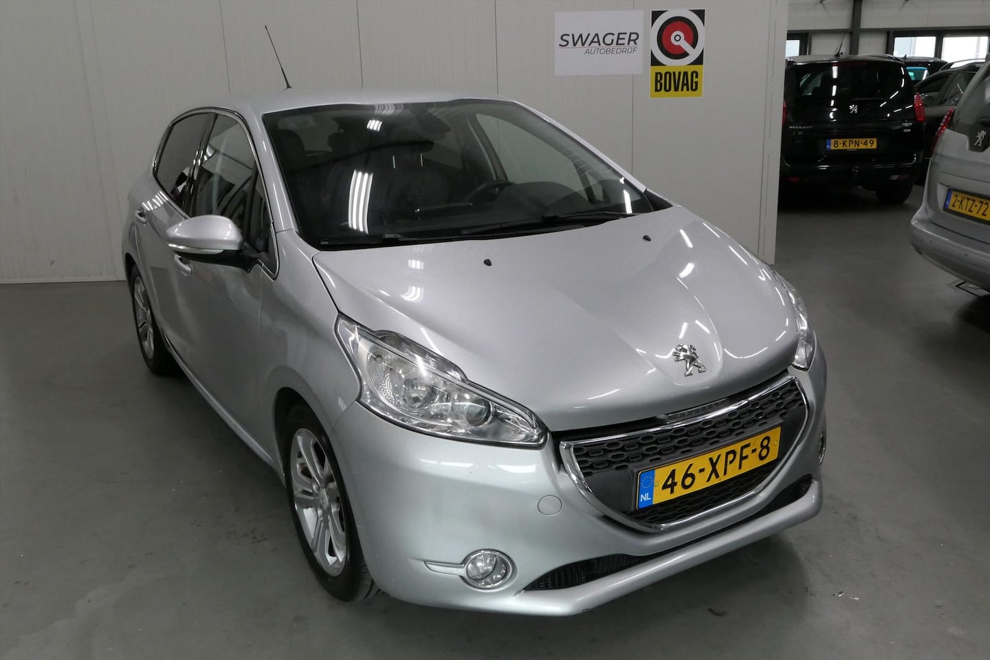 Peugeot 208 - 1.4 VTi 95PK 5D Griffe (Goed onderhouden&Trekhaak) - AutoWereld.nl