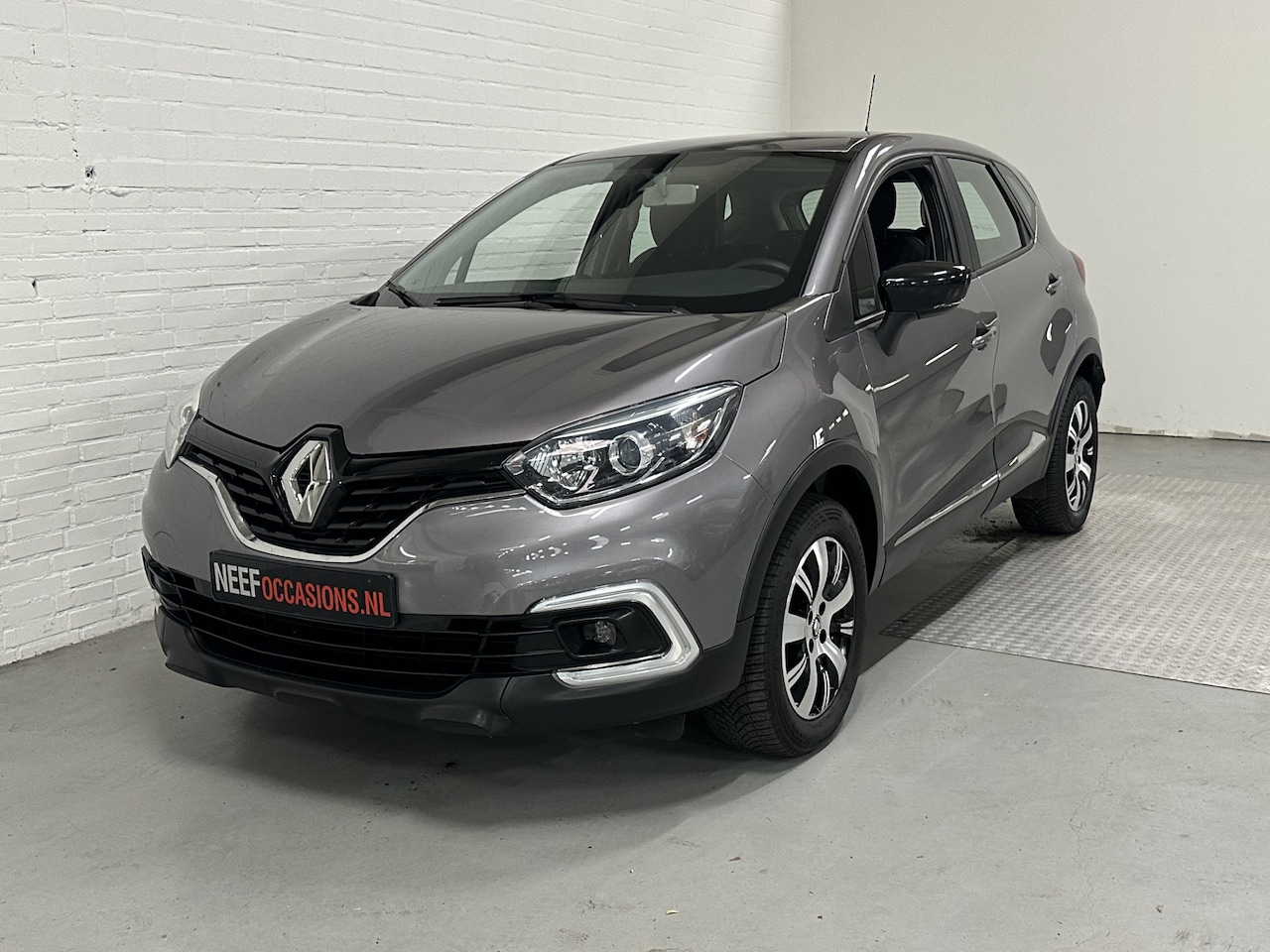 Renault Captur - 0.9 TCe Zen AIRCO / CRUISE / NAVI / START-STOP - AutoWereld.nl