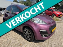 Peugeot 107 - 1.0 Sportium style, 5 deurs, airco, elec pakket alu wielen, led nwe apk. 78.528 km, 1e eig