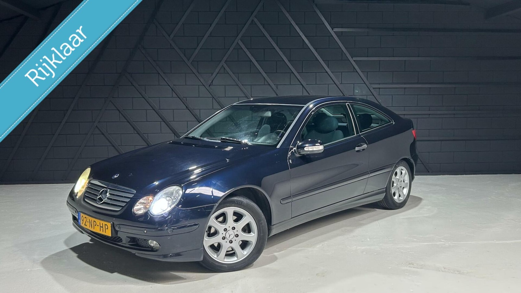 Mercedes-Benz C-klasse Sportcoupé - 180 K. Amice 180 K. Amice - AutoWereld.nl
