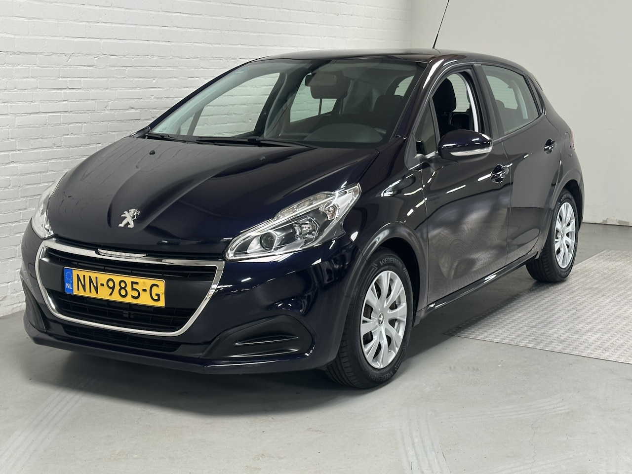 Peugeot 208 - 1.2 PureTech Active AIRCO / NAVI / CRUISE / ELK.PAKKET - AutoWereld.nl