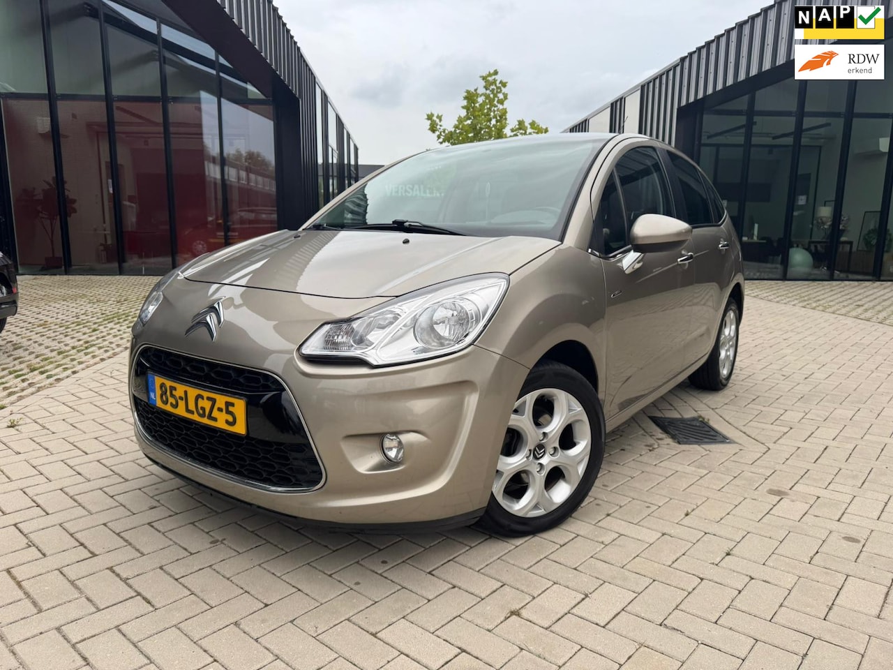 Citroën C3 - 1.6 VTi Exclusive Pano Clima Cruise PDC NL Auto NAP - AutoWereld.nl