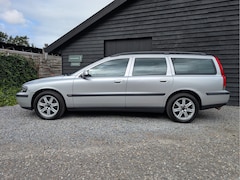 Volvo V70 - 2.4 Summum