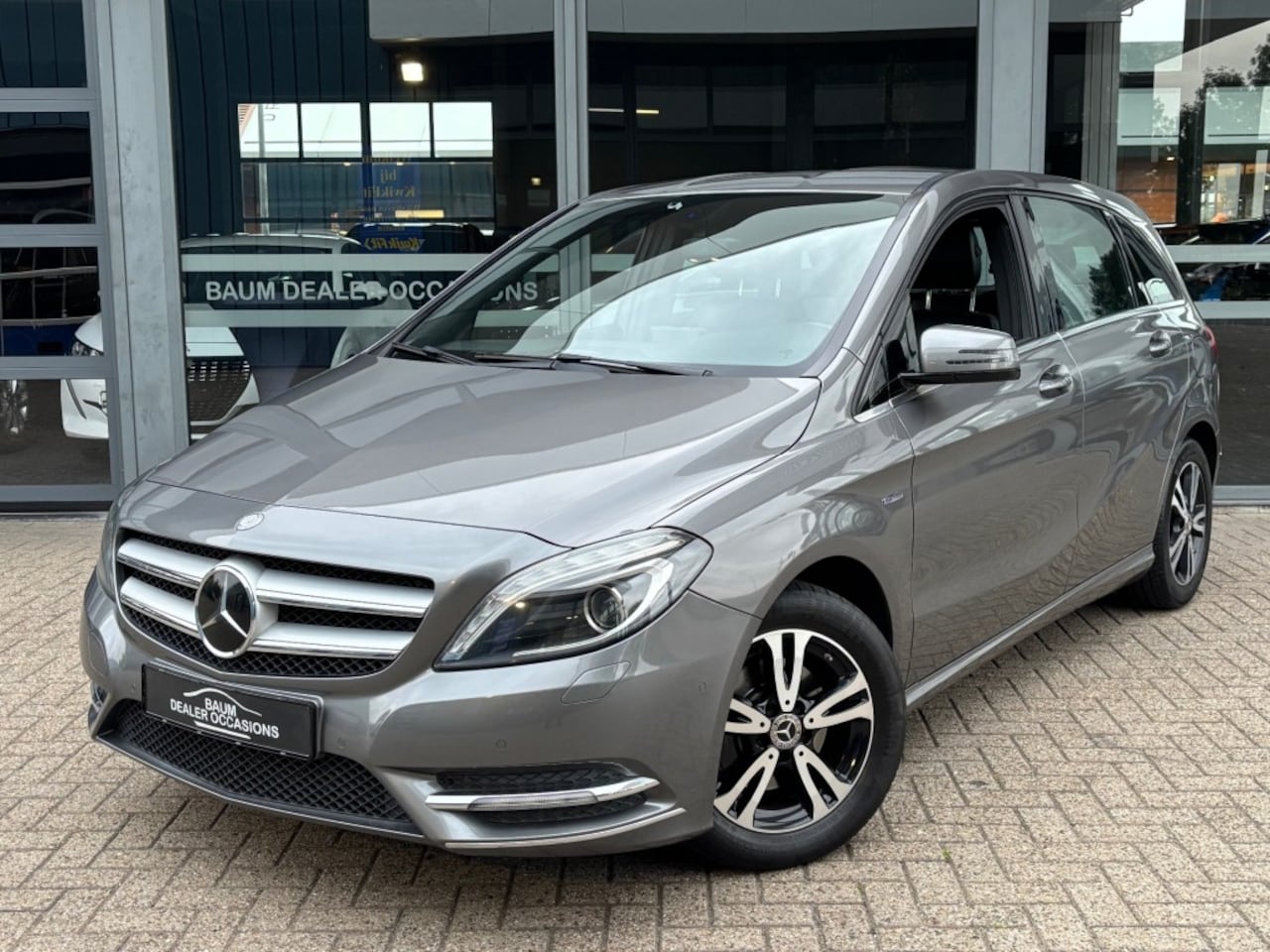 Mercedes-Benz B-klasse - 180 AMBITION NAVI LEER AIRCO PDC - AutoWereld.nl