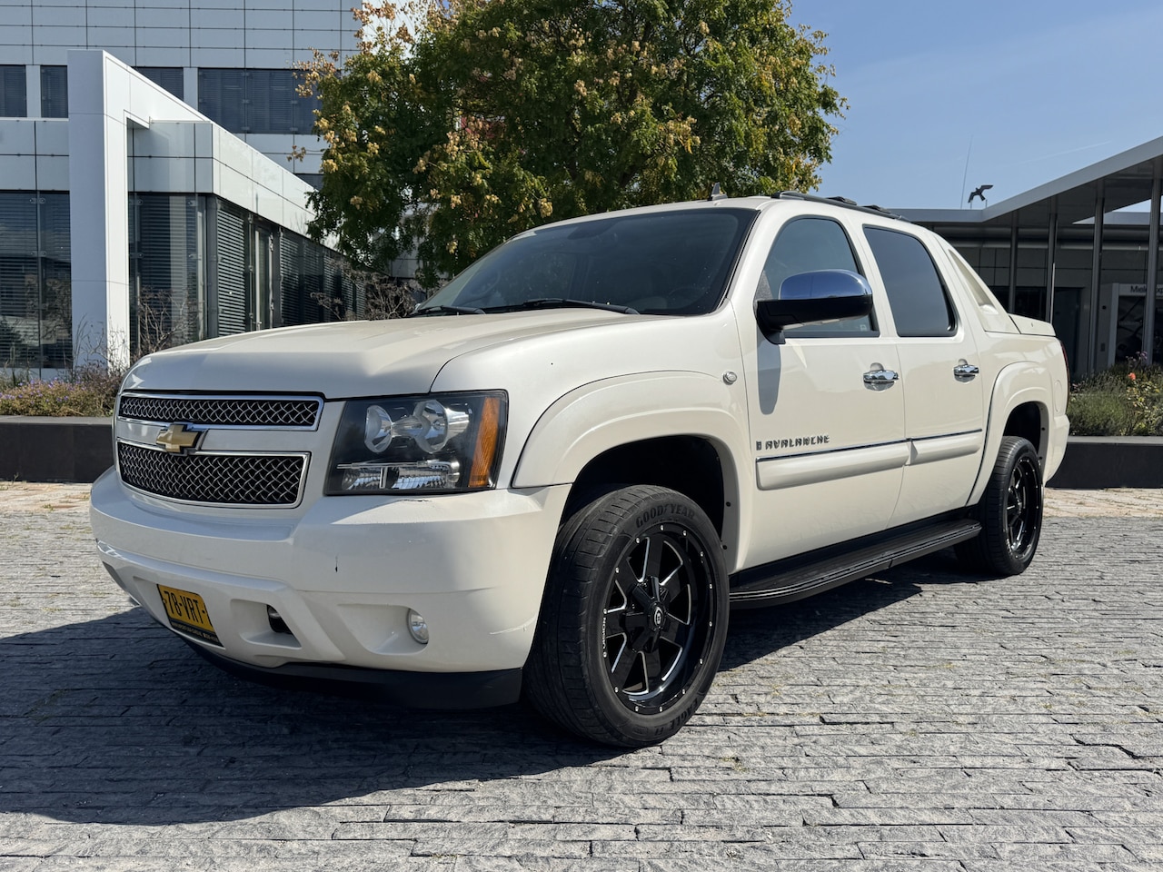 Chevrolet Avalanche - USA 5.3 V8 4WD LTZ / Airco / LPG-G3 / 1ste eigenaar - AutoWereld.nl