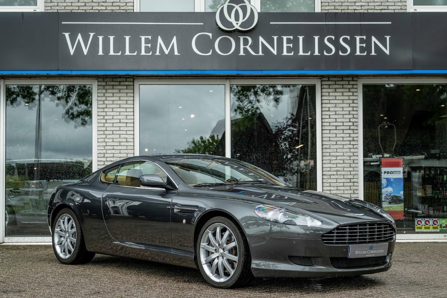 Aston Martin DB9 - 5.9 V12 Touchtronic NL Auto Navi Leder - AutoWereld.nl