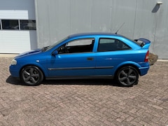 Opel Astra - 2.0-16V OPC