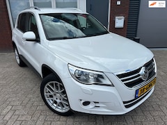 Volkswagen Tiguan - 2.0 TSI Sport&Style 4Motion / Navi / Leder / PDC / Clima