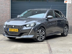 Peugeot 208 - Allure 100pk | Trekhaak | Keyless Entry | Carplay/AndroidAuto | Parkeercamera