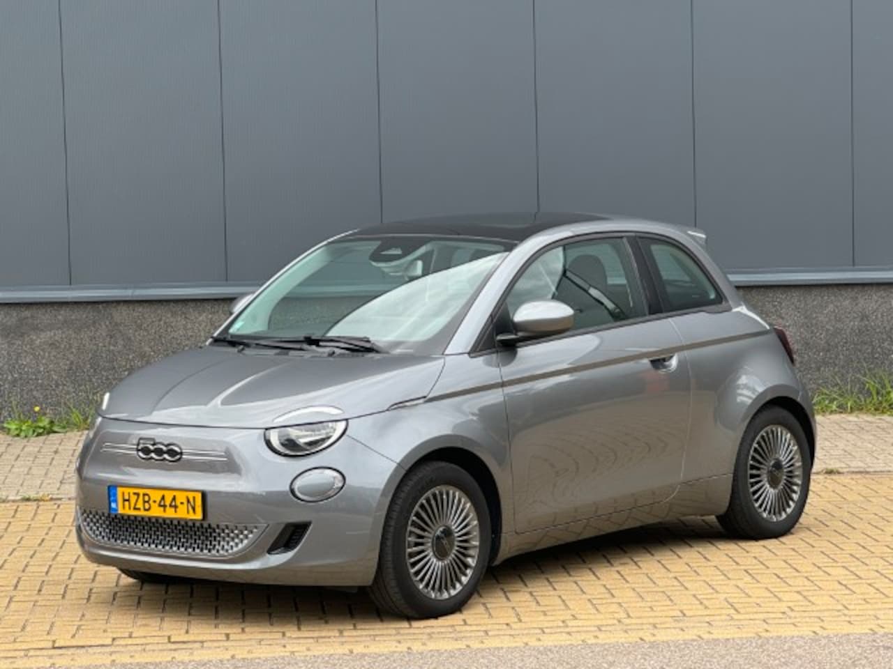 Fiat 500 - RED 42 kWh Panodak - AutoWereld.nl