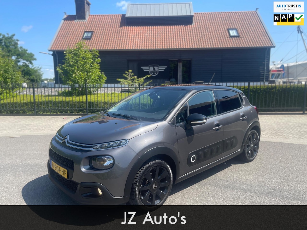 Citroën C3 - 1.2 PureTech Airco/Ecc Panoramadak Navigatie 17''LM Velgen - AutoWereld.nl