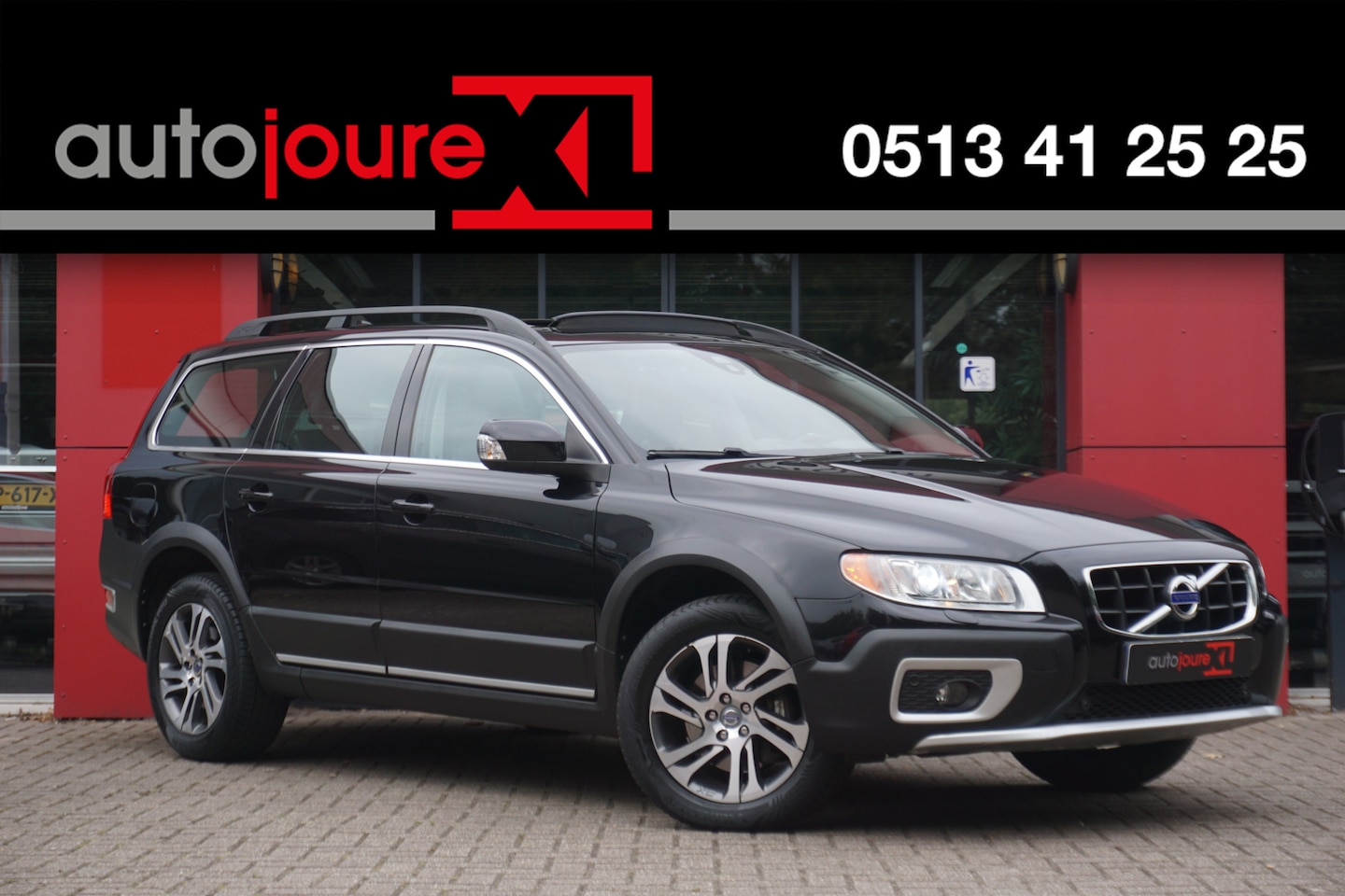 Volvo XC70 - 2.0 D3 FWD Limited Edition | Origineel NL | Schuif-/kanteldak | Leder | Trekhaak | PDC | C - AutoWereld.nl