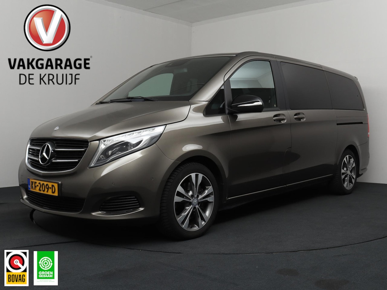 Mercedes-Benz V-klasse - 250 BlueTEC Lang Avantgarde | 8 Pers!! | LED | Trekhaak! - AutoWereld.nl