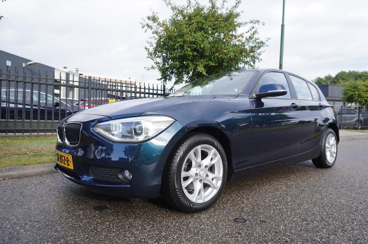BMW 1-serie - (e87) 116i 136PK 5D Limited Edition Business Navigatie NL-Auto - AutoWereld.nl