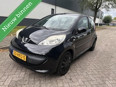 Peugeot 107 - 1.0-12V XS