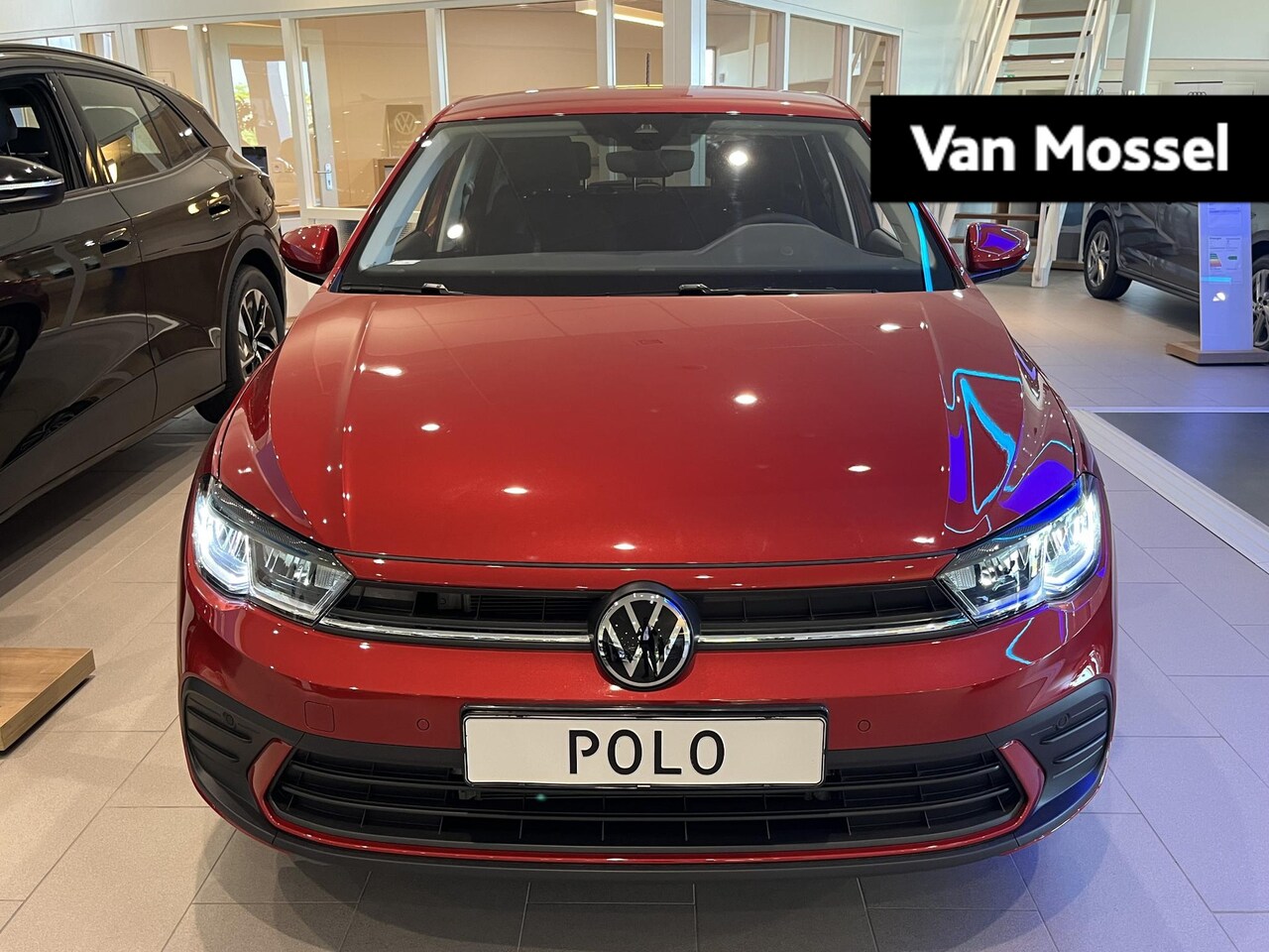 Volkswagen Polo - 1.0 TSI Life Edition | Automaat | Navigatie | Stoelverwarming | Parkeersensoren | Achterui - AutoWereld.nl