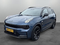 Lynk & Co 01 - 1.5 | BTW | Panoramadak | Camera | Black-pack