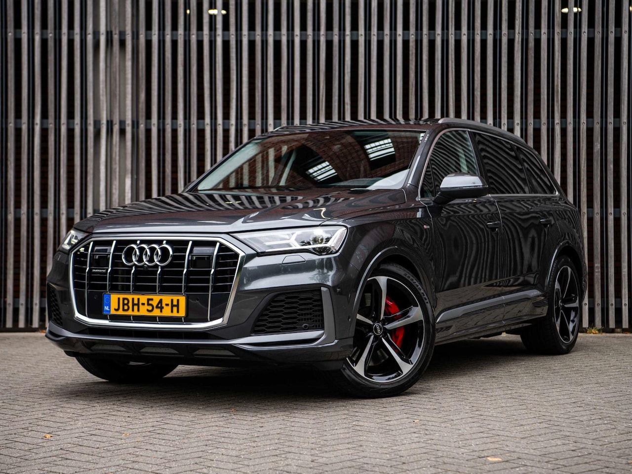 Audi Q7 - 55 TFSI e Quattro Pro Line S|BTW|Panorama|ACC|21''|Softclose|Trekhaak|DEALER ONDH.|LED|Luc - AutoWereld.nl