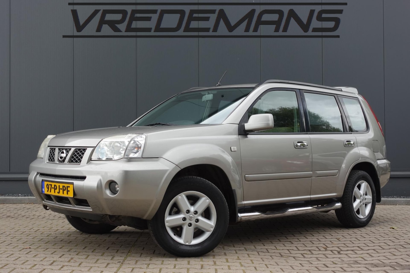 Nissan X-Trail - 2.0 Sport 4WD MOTORSCHADE! - AutoWereld.nl