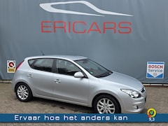 Hyundai i30 - 1.6i Dynamic Business AIRCO MFSTUUR ELEKTRA PACK