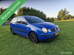 Volkswagen Polo - 1.4-16V Athene