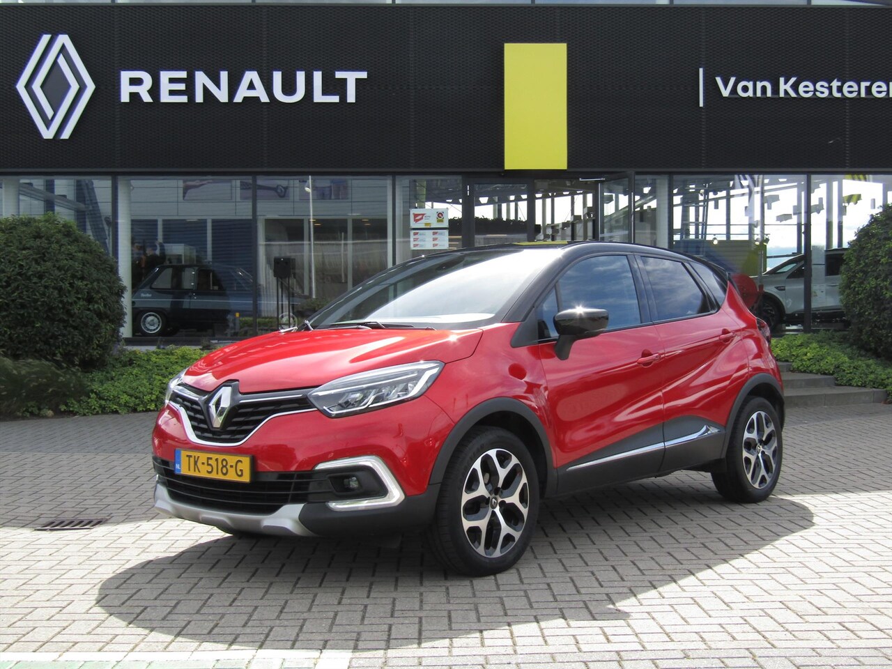Renault Captur - TCe 90 Intens / Navigatie / Camera / Blindspot Warning - AutoWereld.nl