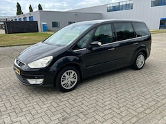Ford Galaxy - 2.0-16V Ghia 7 persoons Clima Trekhaak