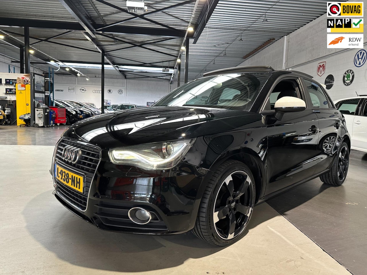 Audi A1 Sportback - 1.2 TFSI Pro Line S/Panoramadak/xenon/navi/Apk nw - AutoWereld.nl