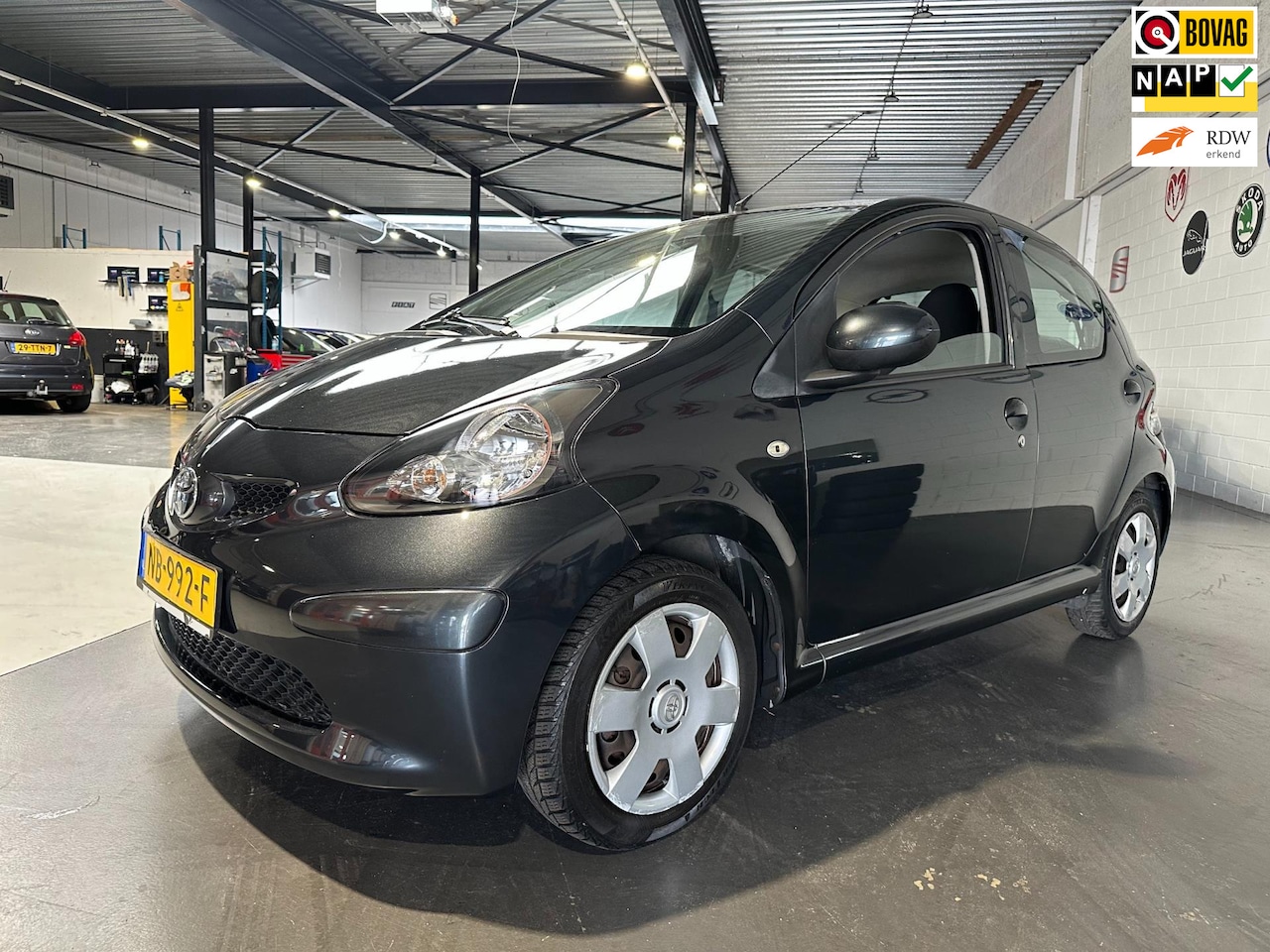 Toyota Aygo - 1.0-12V +/Airco/Nieuwe koppeling/Apk nieuw - AutoWereld.nl