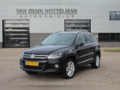 Volkswagen Tiguan - 1.4 TSI Sport&Style / Panoramadak / Navigatie / Xenon / N.A.P