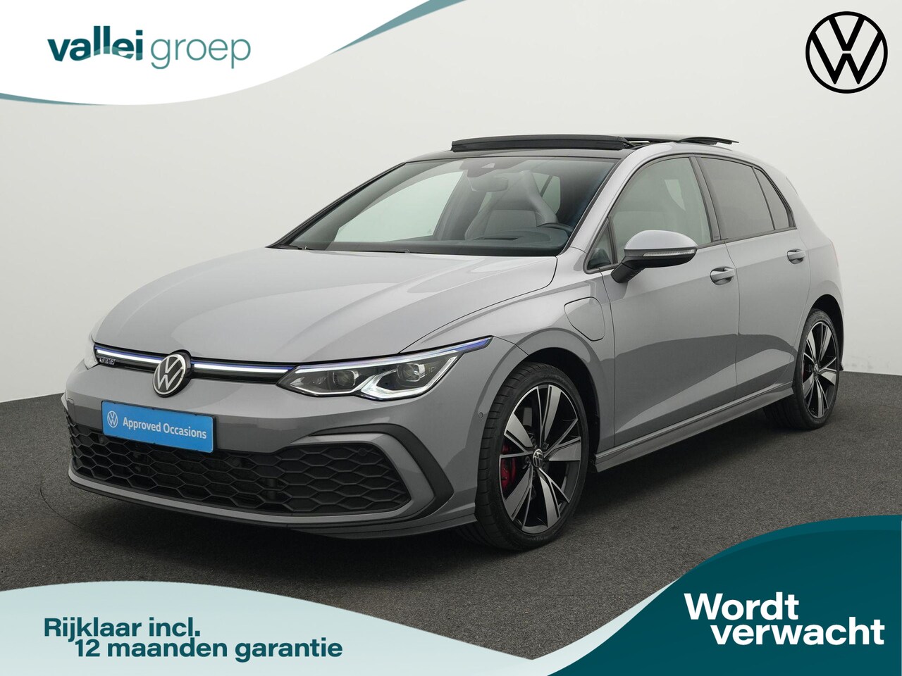 Volkswagen Golf - 1.4 eHybrid 245 pk DSG GTE | Panoramadak | Trekhaak | IQ Light | Achteruitrijcamera | Stoe - AutoWereld.nl