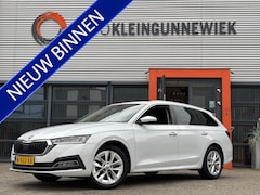 Skoda Octavia Combi - 1.0 TSI Business Edition / Trekhaak / Camera / Navi / Elektrische achterklep / Stoelverwar