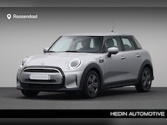 MINI Cooper - 1.5 Classic | Climaat control | Navigatie | Cruise control | PDC achter |