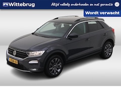 Volkswagen T-Roc - 1.0 TSI Style / ADAPT. CRUISE/ CLIMA/ PARK. SENSOREN/ BLUETOOTH/ DAB/ NAVI