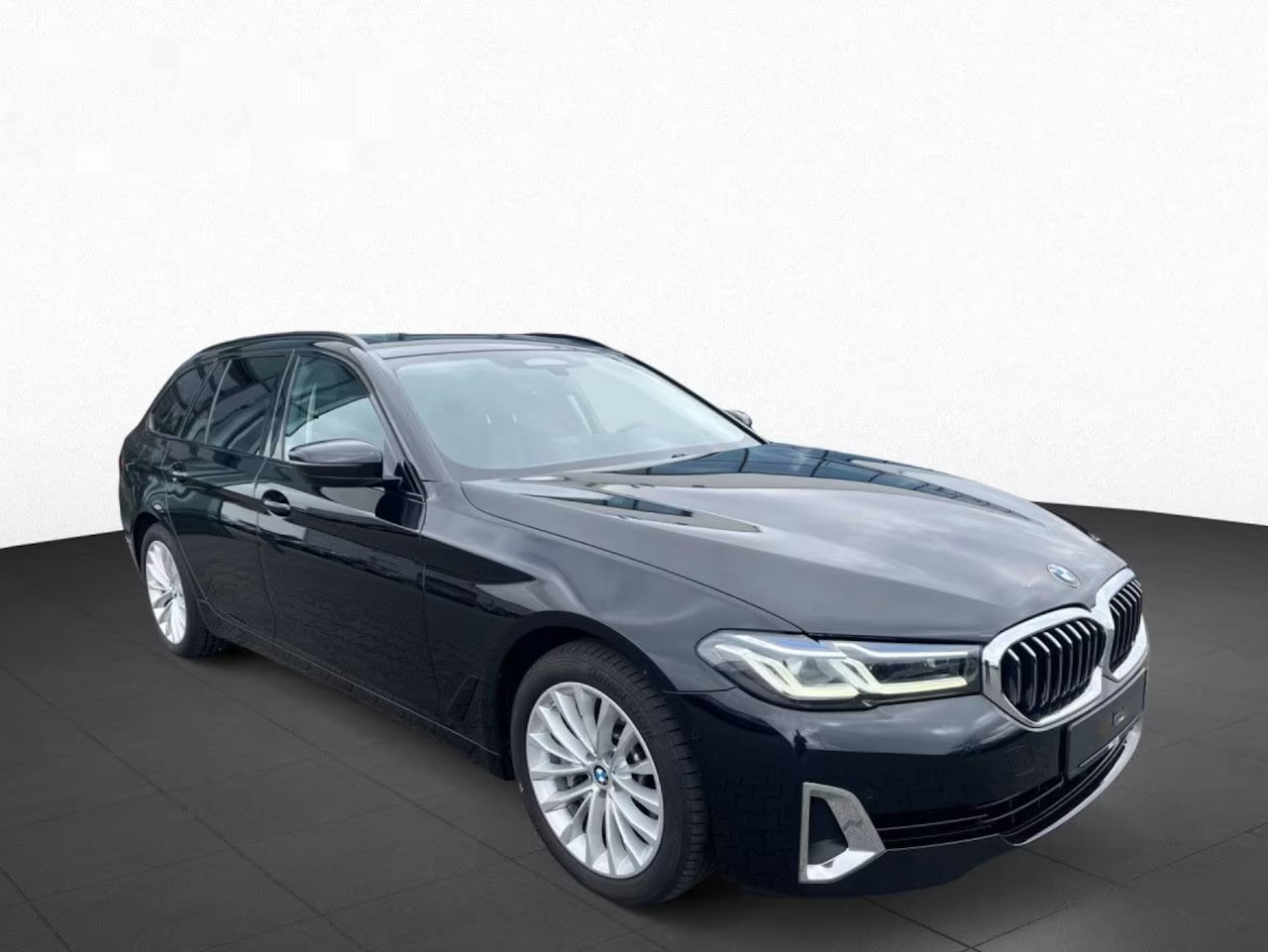 BMW 5-serie Touring - 530iA LUXURY ** LASER, LivProf, LEDER, PANORAMA, TREKH, ACC, 18-inch LMV ** 1e EIG - UNFAL - AutoWereld.nl