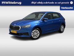Skoda Fabia - 1.0 TSI Ambition / Navi Amundsen / App Connect / Parkeersensoren / 15" LMV / LED / Fabriek