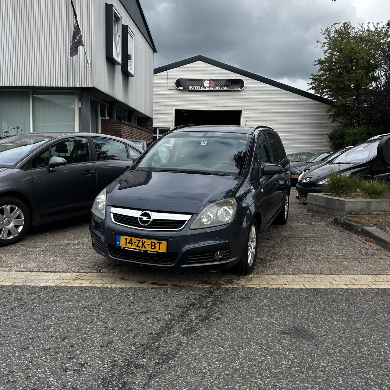 Opel Zafira - 1.8 Temptation Goed rijdende Opel Zafira 7 persoons. Apk t/m 10-03-2026. Airco, Cruise enz - AutoWereld.nl