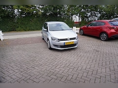 Volkswagen Polo - 1.4-16V Comfortline CRUISE CARPLAY